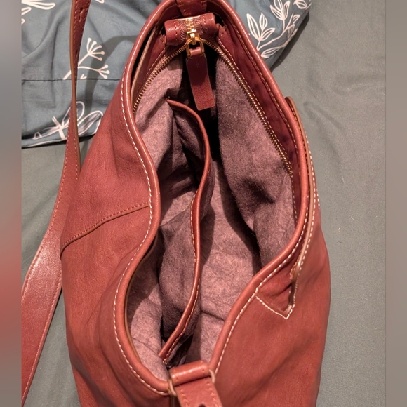 Songmont Yore Hobo Bag in Small (Color: Sandal) - Picture 10 of 16